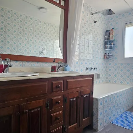 Alloggio in famiglia Privada Comoda Centro Vialia Estacion De Tren Maria Zambrano Y Tambien Cerca A La Playa