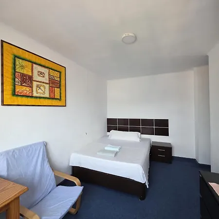 Privada Comoda Centro Vialia Estacion De Tren Maria Zambrano Y Tambien Cerca A La Playa Homestay *