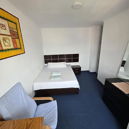 Privada Comoda Centro Vialia Estacion De Tren Maria Zambrano Y Tambien Cerca A La Playa Homestay Malaga