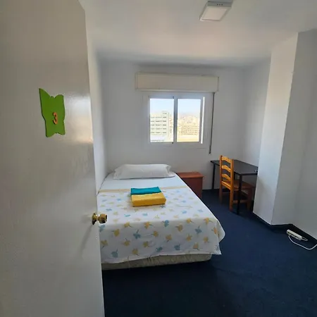 Homestay Privada Comoda Centro Vialia Estacion De Tren Maria Zambrano Y Tambien Cerca A La Playa