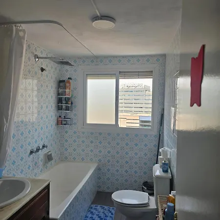 Homestay Privada Comoda Centro Vialia Estacion De Tren Maria Zambrano Y Tambien Cerca A La Playa