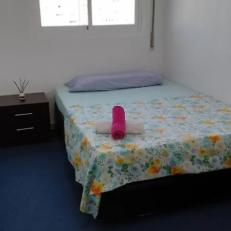 Privada Comoda Centro Vialia Estacion De Tren Maria Zambrano Y Tambien Cerca A La Playa