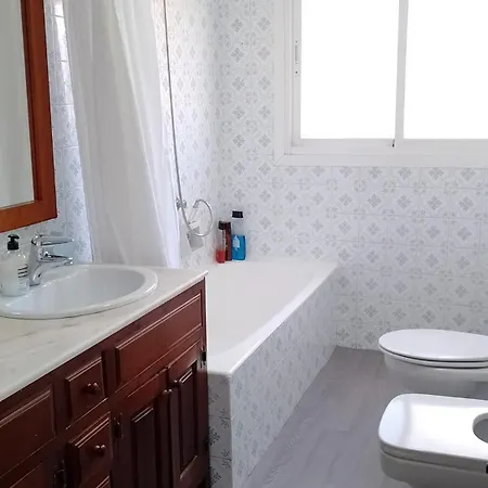 Privada Comoda Centro Vialia Estacion De Tren Maria Zambrano Y Tambien Cerca A La Playa Homestay Malaga