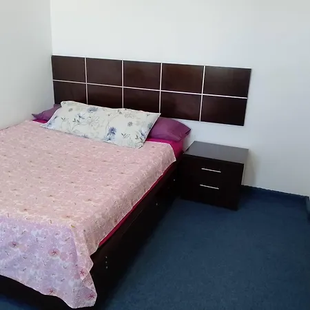 Privada Comoda Centro Vialia Estacion De Tren Maria Zambrano Y Tambien Cerca A La Playa Homestay