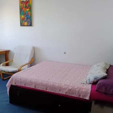 Privada Comoda Centro Vialia Estacion De Tren Maria Zambrano Y Tambien Cerca A La Playa Homestay